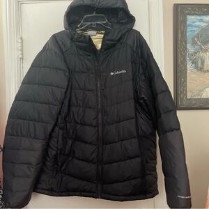 Columbia Omni heat Black Jacket with Gold Lining Men’s XL